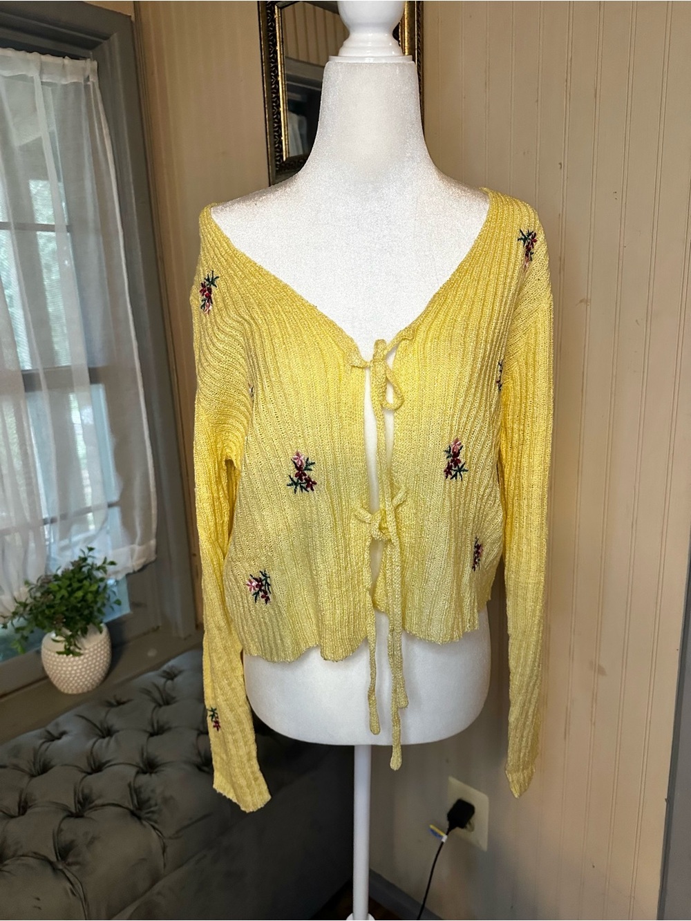 NWT Anniewear Yellow Embroidered Floral Tie Front Cardigan XL Cottagecore Boho